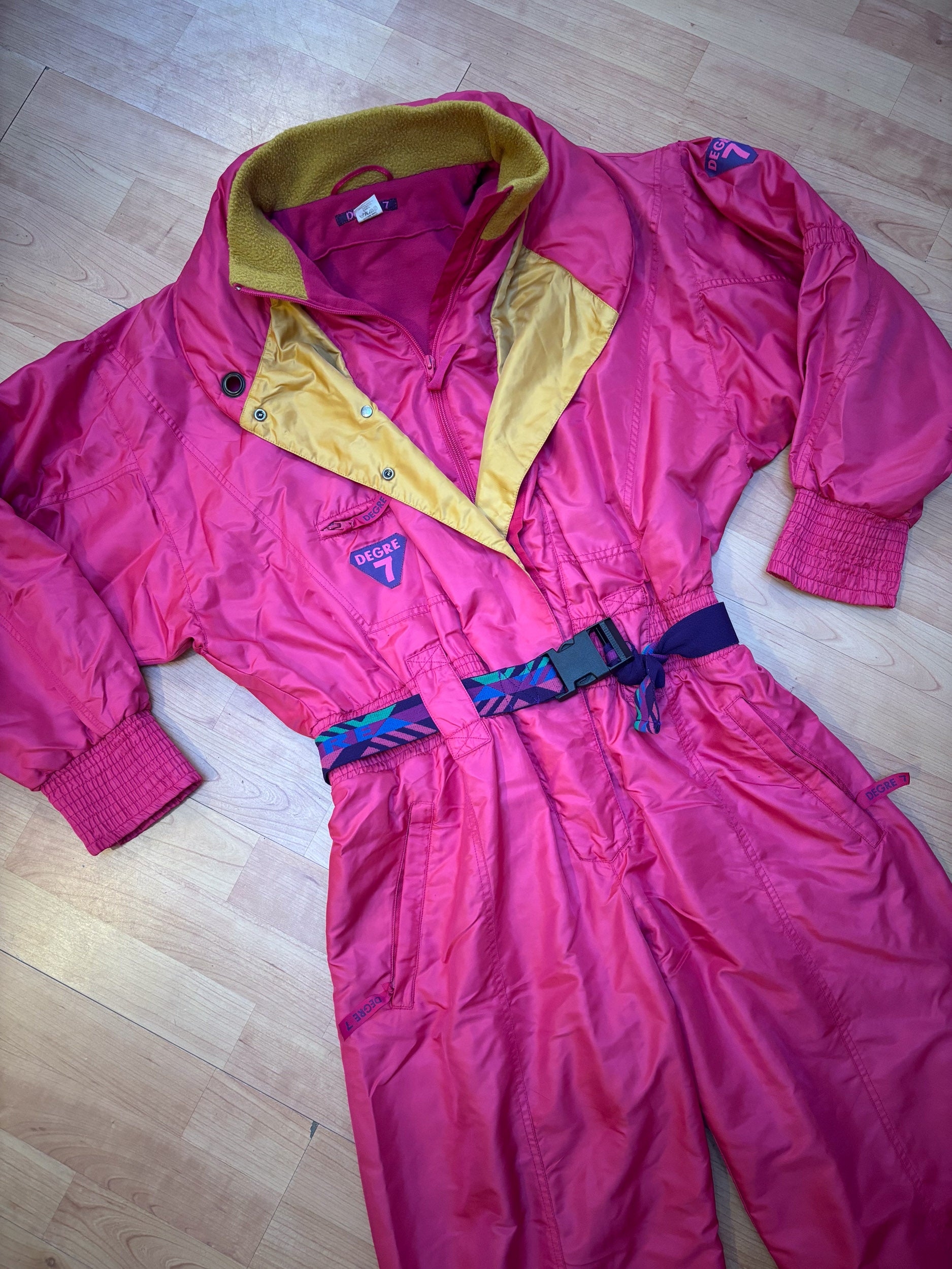 Vintage retro skipak - Degre 7 shiny roze, goud geel maat M