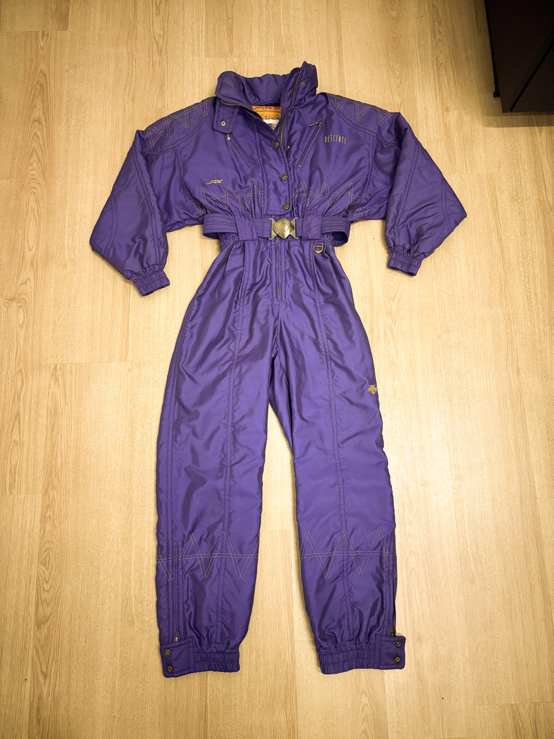 Vintage retro skipak - paars met gouden details maat S/M (38)