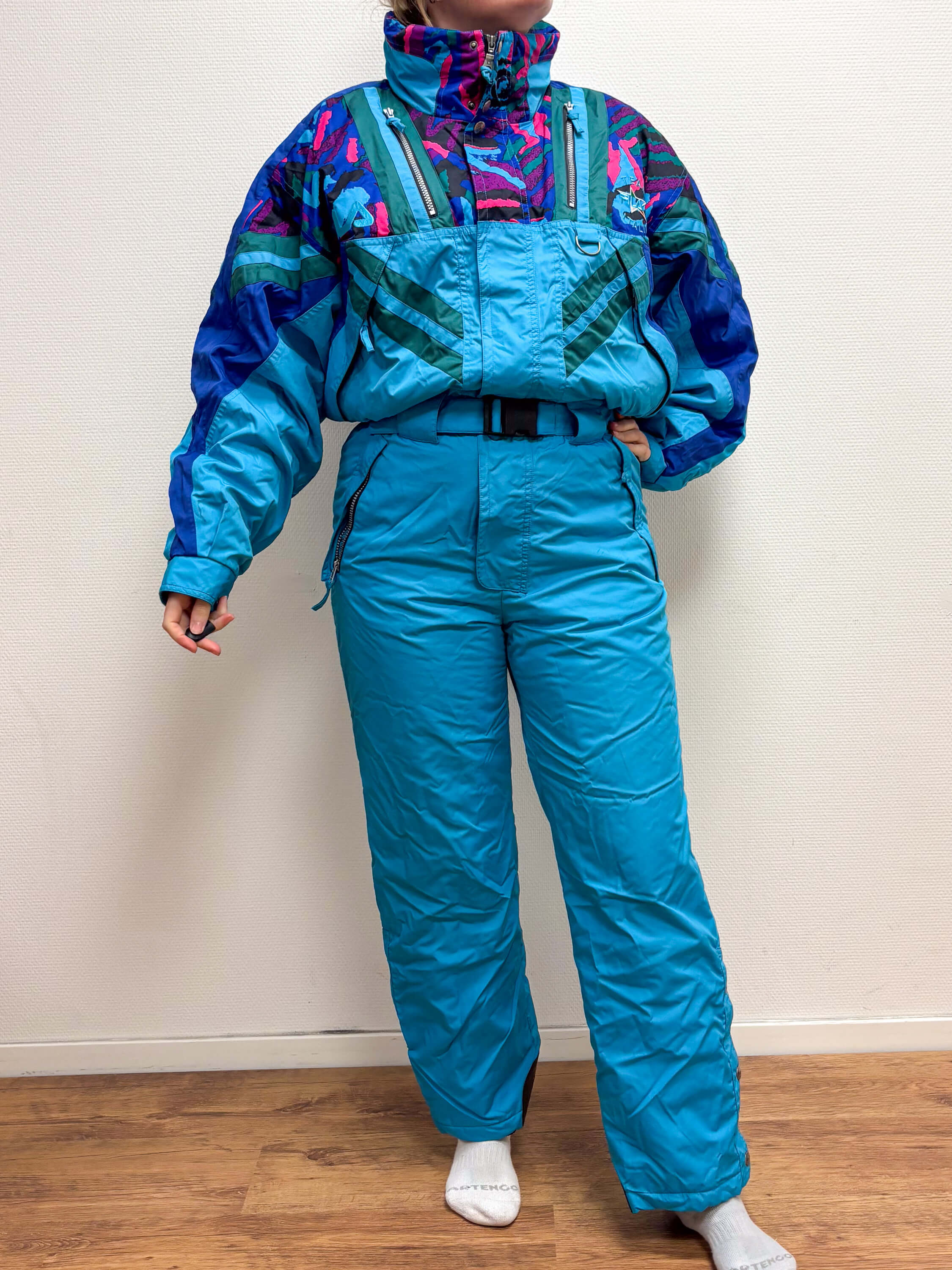 Vintage retro skipak - FILA lichtblauw met print maat 50 / M/L