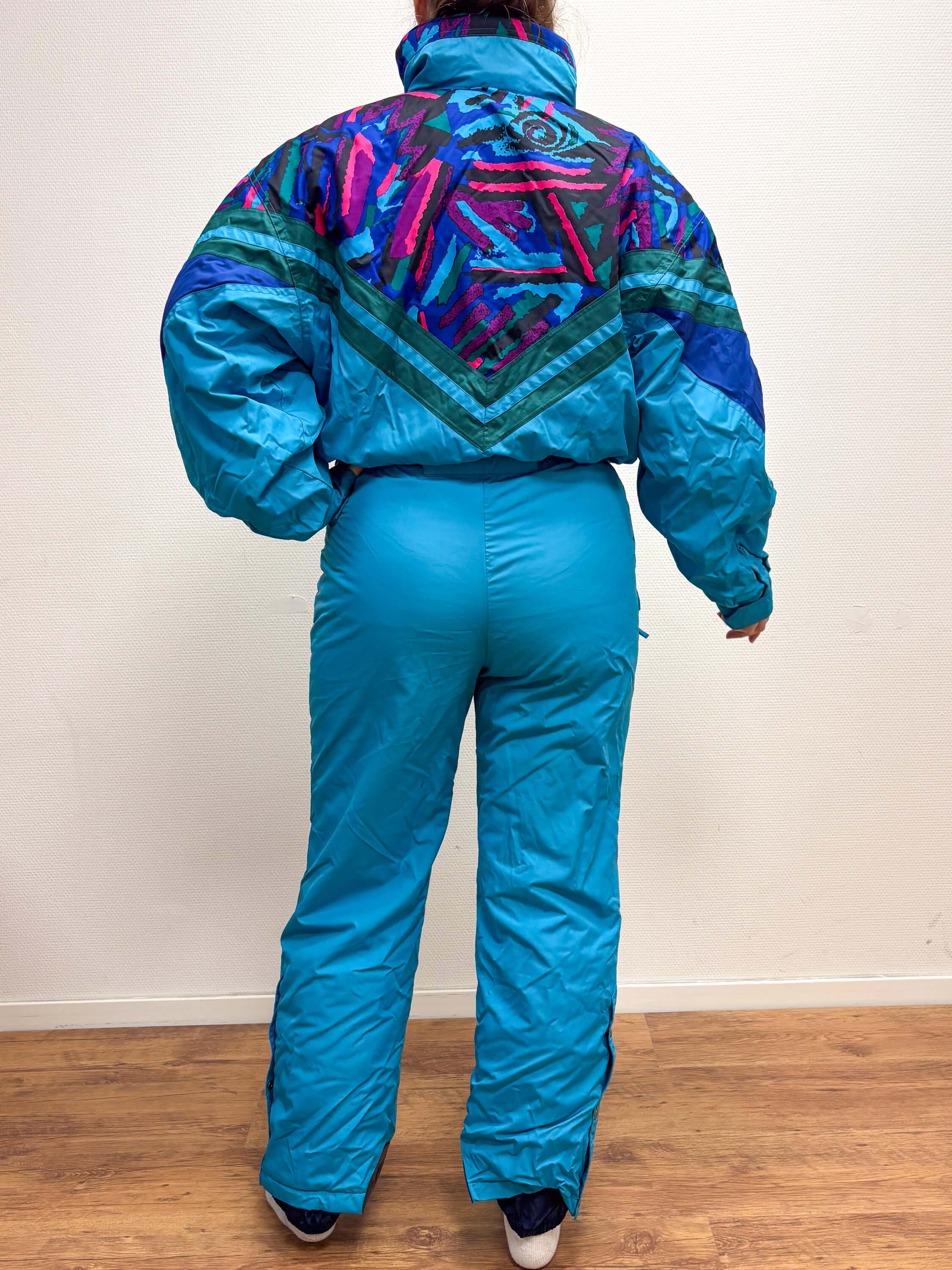 Vintage retro skipak - FILA lichtblauw met print maat 50 / M/L