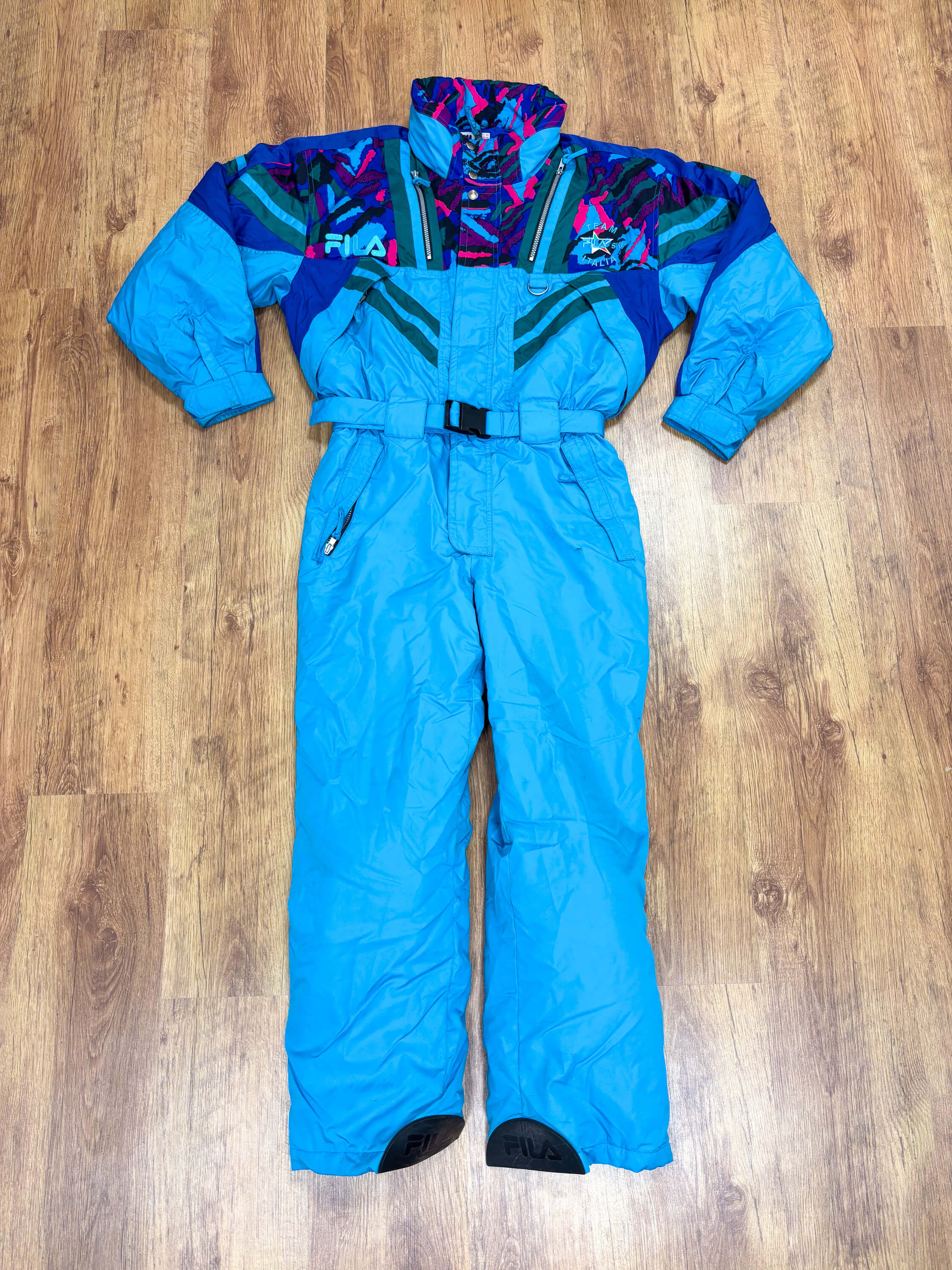 Vintage retro skipak - FILA lichtblauw met print maat 50 / M/L