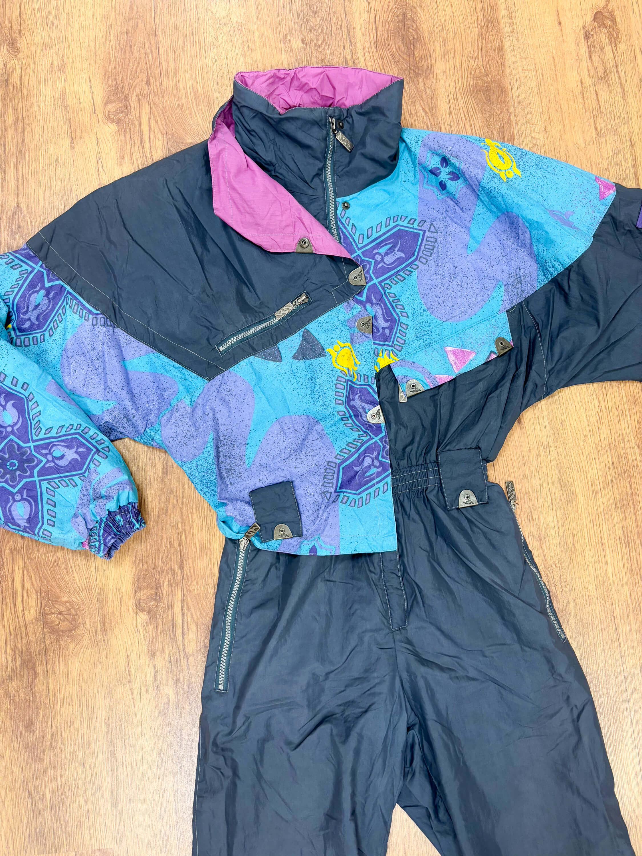 Vintage retro skipak - Donkergrijs met turquoise / blauw print, roze, geel maat S